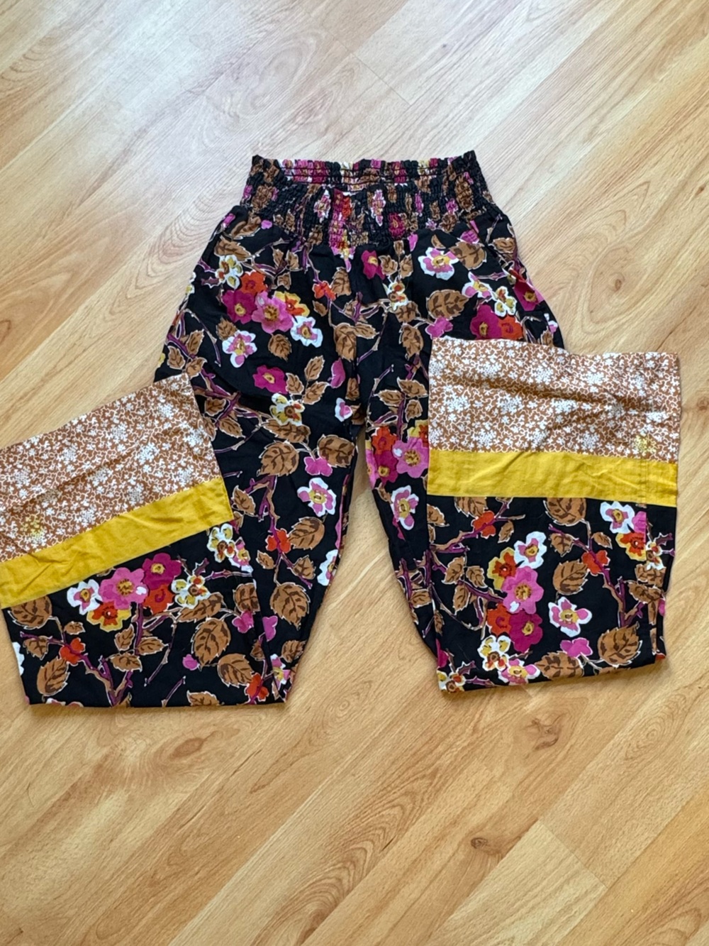 100% Cotton Floral Patchwork Black, Pink & Mustard Pants size Small